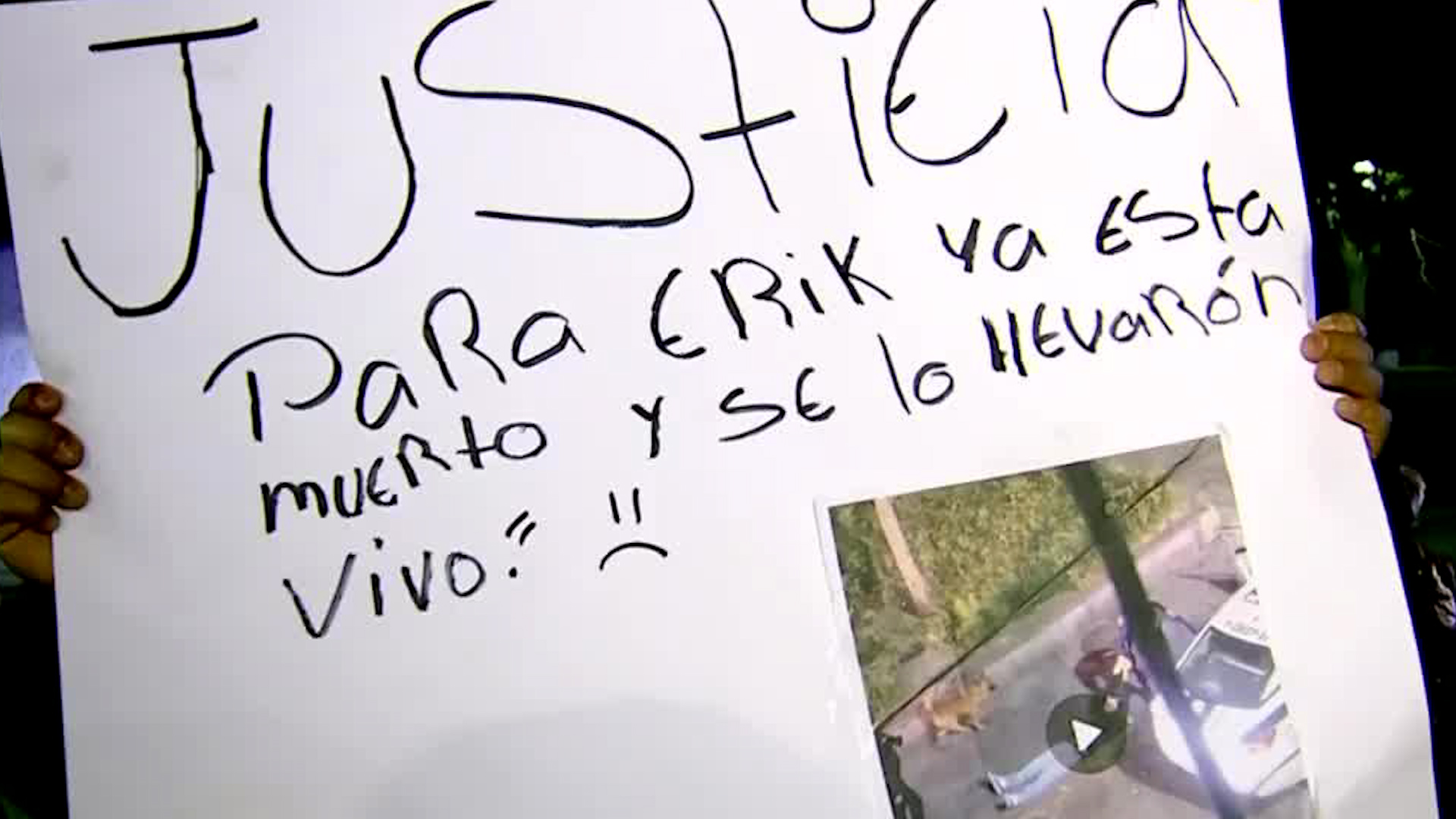 Familiares y vecinos de la víctima se manifestaron para exigir justicia.