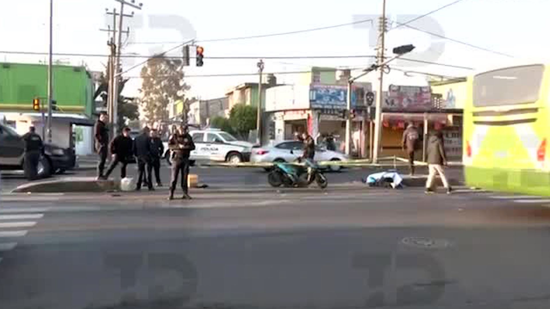 El accidente sucedió sobre el Eje 5 Sur en la alcaldía Iztapalapa rumbo a la avenida Rojo Gómez.