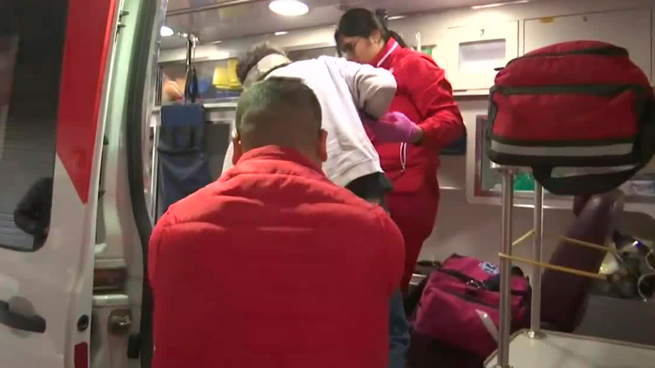 Un hombre fue golpeado y asaltado en la intersección de la calle Múzquiz y avenida Matamoros, en la zona Centro de Torreón.