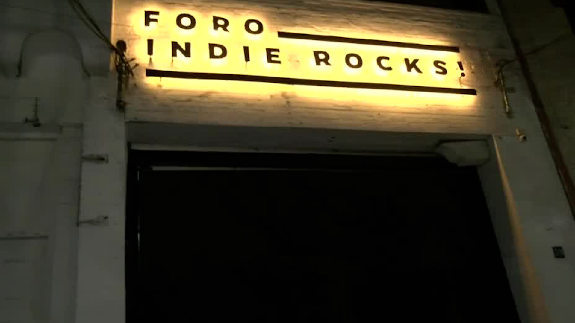 El 'Foro Indie Rocks' han provocado afectaciones a las casas aledañas.