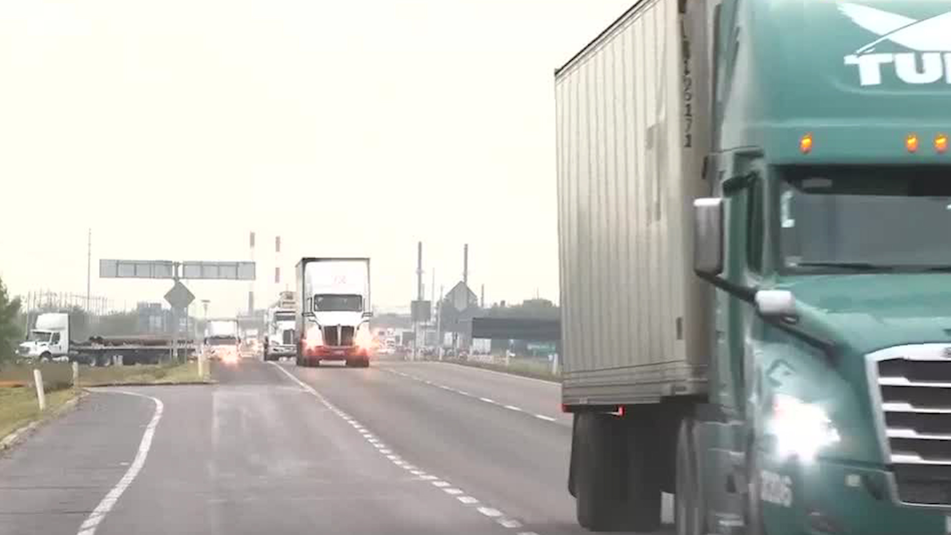 Se inició una investigación para ubicar a las personas que robaron y extorsionaron a una familia en el libramiento noroeste del estado.