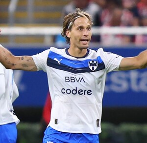 Sergio Canales, jugador de Rayados, en el partido ante Chivas.