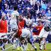Jugadores de Pumas celebrando el gol del gane en el partido ante Cruz Azul.