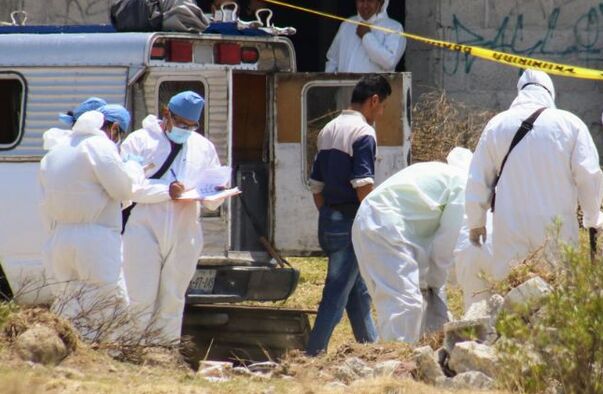 Forenses resguardan zona del hallazgo de restos humanos en La Resurrección.
