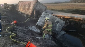 Una oleada de accidentes en la autopista Guadalajara-Colima provoca cierres de la vialidad en ambos sentidos.