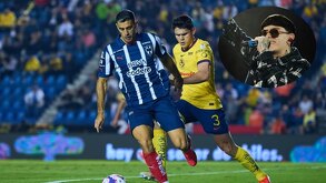 Germán Berterame disputando un balón contra Israel Reyes en un partido América vs Rayados en el estadio Ciudad de los Deportes.