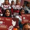 Mujeres en Edomex reciben internet y telefonía gratis con el programa Mujeres con Bienestar