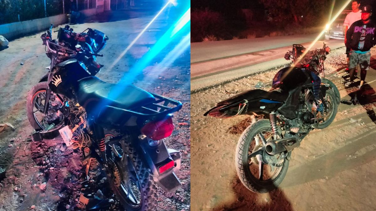 Motocicletas dañadas luego de un choque fatal en Gómez Palacio.