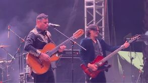 San Pascualito Rey durante su concierto de cierre en el Festival Internacional de Puebla 2025.