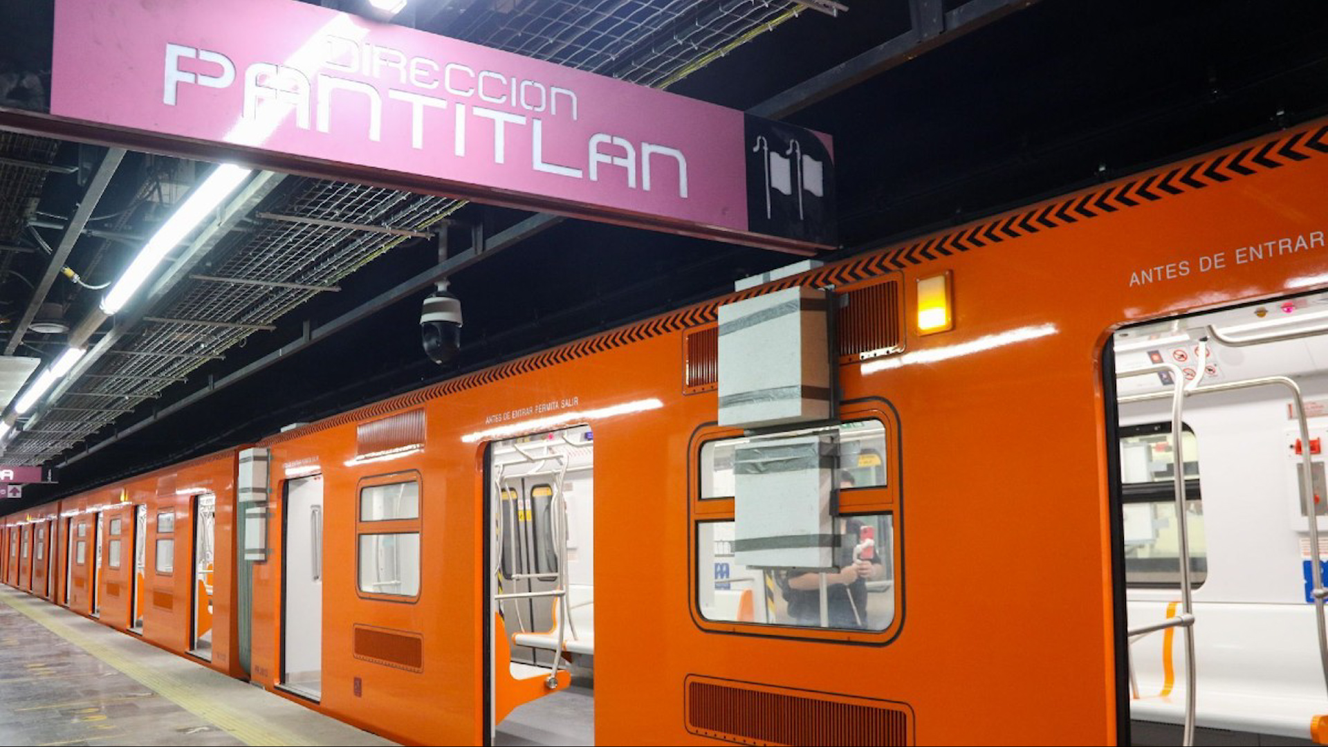 De acuerdo con la jefa de Gobierno de la CdMx, Clara Brugada, se reabre en su totalidad la línea 1 del Metro tras 3 años de trabajos.