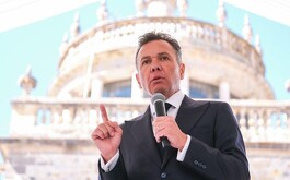 Pablo Lemus hablando