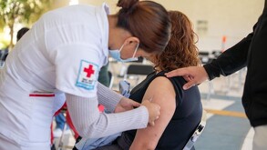 Universidad de Guadalajara se une a lucha contra el sarampión con campaña de vacunación