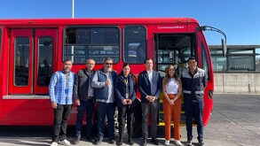 Presentan rutas 5 y 5-B que conectan al Tren Ligero con el Aeropuerto de Guadalajara.
