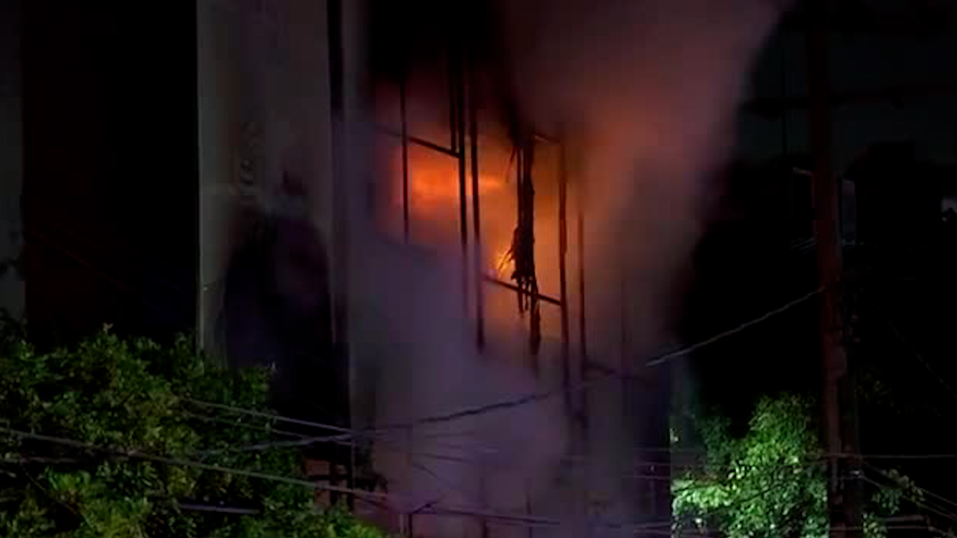 Al menos 20 departamentos afectados. Vecinos y autoridades se unieron para realizar la limpieza de la zona.