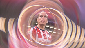 Rubén 'Oso' González en durante un partid de Chivas en el Apertura 2025.