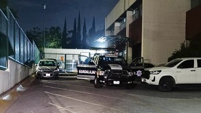 Tras recibir una golpiza, un joven no pudo ser atendido en una clínica del IMSS en Guadalajara por falta de equipo.