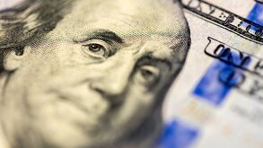 Dólares estadunidenses son un moneda referente para el manejo de los mercados y valor de otras monedas