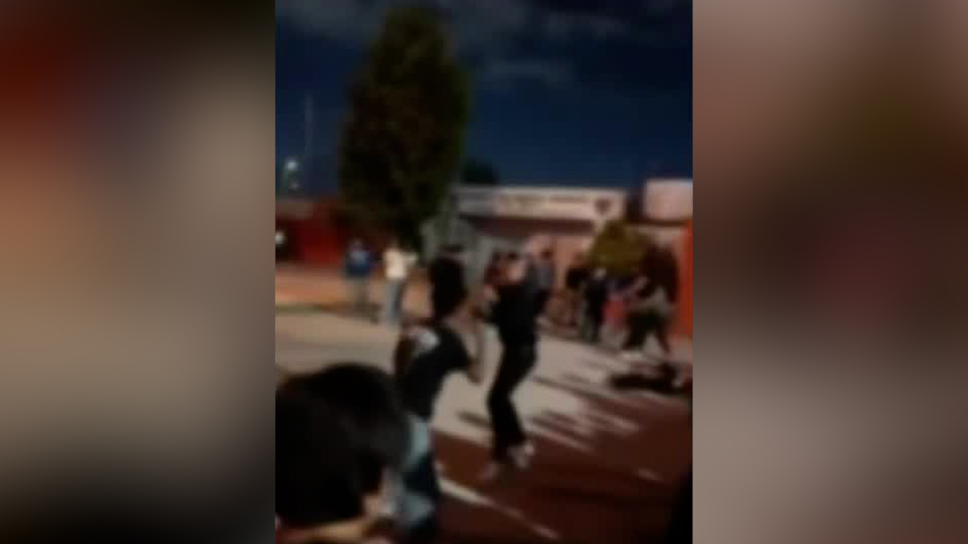 Vecinos piden intervención de las autoridades escolares y del municipio de Tecámac.