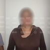 Mujeres detenidas con blur en el rostro tras riña en la calle.