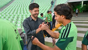 Oribe Peralta presente en el TSM previo al duelo entre México y Uruguay.