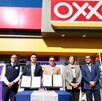 Oxxo abre red de apoyo para emergencias en Jalisco, con conexión del sistema C5.