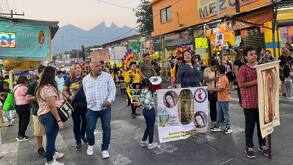Peregrinos en Monterrey se dirigen a Basílica