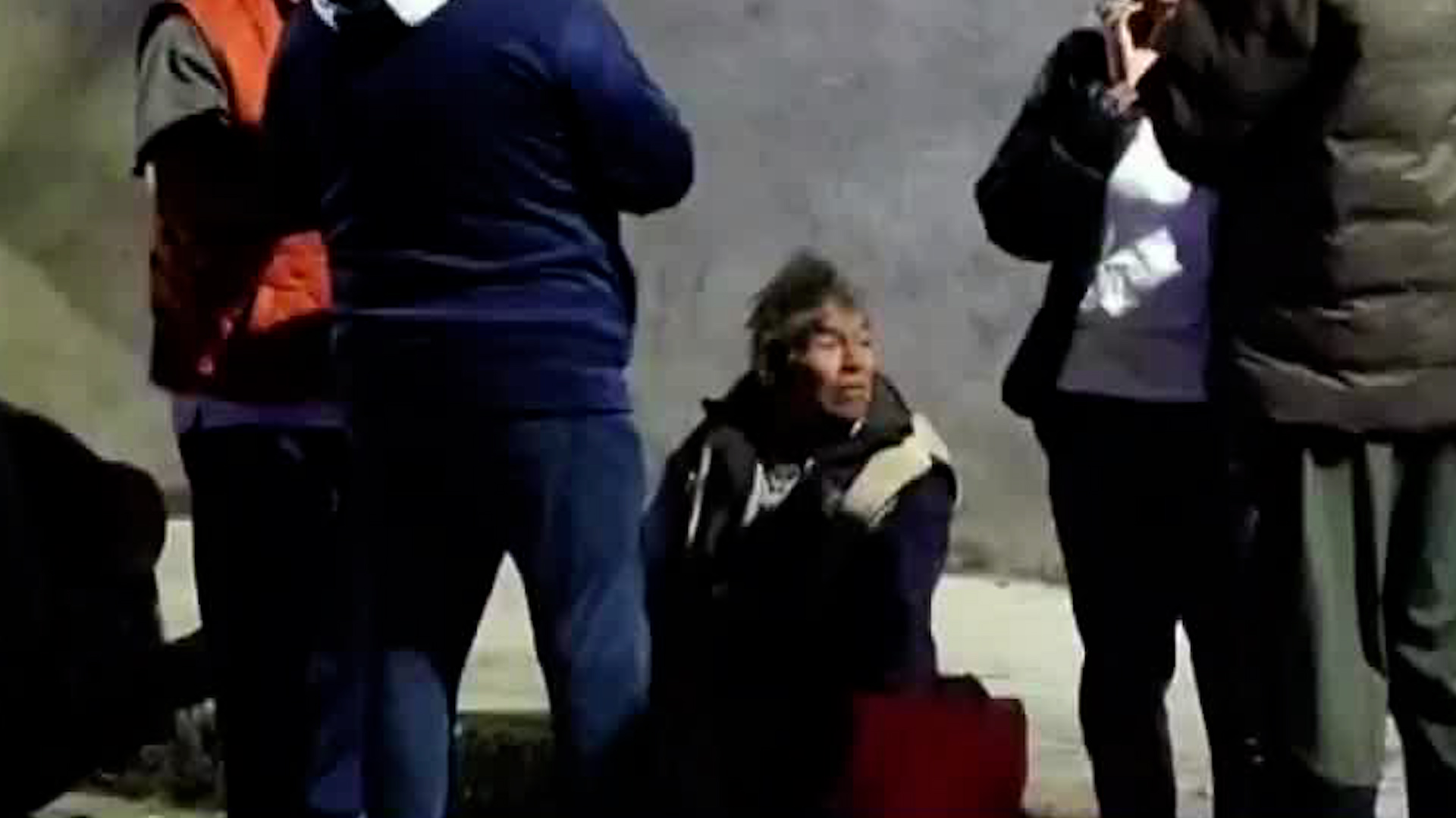 El adulto mayor perdió además a al menos cinco perros que vivían con él y no lograron escapar del incendio.