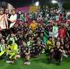 Seleccionados de México celebrando la victoria ante Argentina en el Mundial Sub-17, luego de avanzar a Octavos de Final.