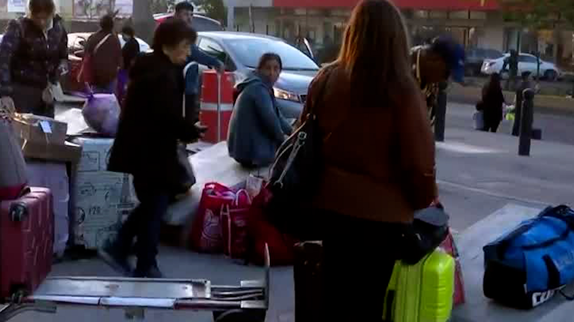 El fin de semana largo con motivo del aniversario de la Revolución Mexicana las personas viajan dentro y fuera de Nuevo León.