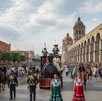 La duración estimada del desfile será de una hora con 20 minutos, tiempo durante el cual los distintos contingentes avanzarán por las calles de Querétaro.