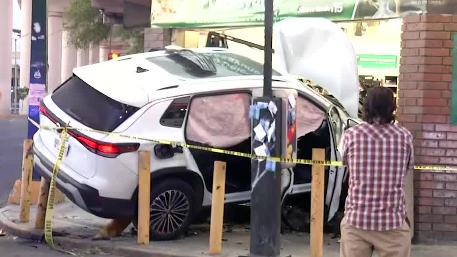 Hasta el momento miembros de la fuerza civil y policía de Monterrey no encontraron responsables.