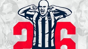 Banner de Chupete Suazo para su homenaje.