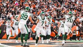 Jugadores de New York Jets festejando un touchdown en la NFL durante la temporada 2025.