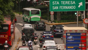 Tráfico vial en la Ciudad de México ante el Hoy No Circula.