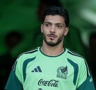Raúl Jiménez durante el entrenamiento de la Selección Mexicana previo al amistoso que disputaron contra Uruguay en el TSM.