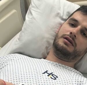 Foto de instagram de Adrián Marcelo en el hospital