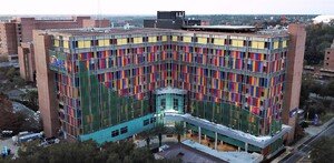 Hospital Universitario y Clínicas Shands donde un bebé de 2 años murió luego de recibir una dosis 10 veces mayor a lo prescrito.