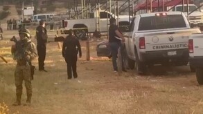 Durante el fin de semana, sujetos armados provocaron pánico al irrumpir una carrera de caballos y provocar la muerte de al menos siete personas en Chihuahua.