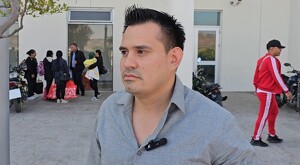 Abogado Vicenzo Basulto frente a en las salas de control y juicio oral del distrito uno en los juzgados de Puente Grande Jalisco