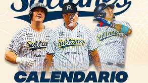 Jugadores de Sultanes y Henry Blanco promocionando el calendario del equipo para la temporada del 2026 en México.