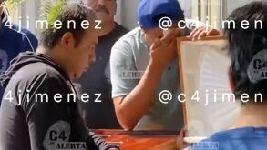 ¡Ni la muerte los separó! Los amigos Osvaldo y Marlon mueren tras choque con una camioneta en Iztapalapa.