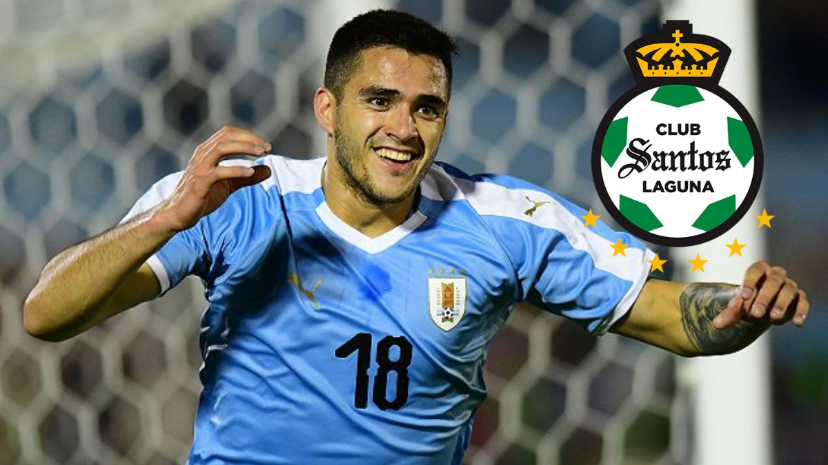 Maxi Gómez en un partido con la Selección Nacional de Uruguay