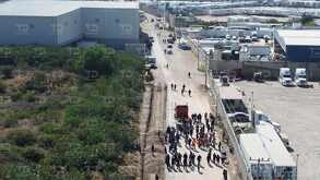 Policías de Tepotzotlán y pobladores de Teoloyucan se enfrentan