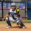 Yarianna López Boza, cátcher de Sultanes Femenil durante la práctica.