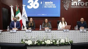 Personal de en sesión de InfoNL