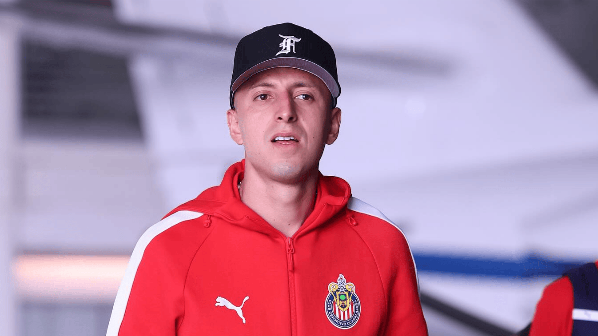 El futbolista Roberto 