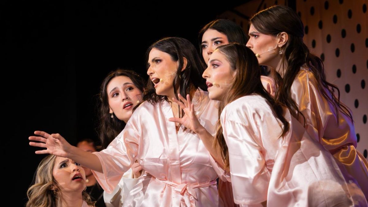 Escena de la obra Damas de Horror: El Musical