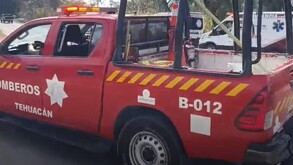 Patrulla roja perteneciente al área de bomberos en el municipio de Tehuacán, Puebla.