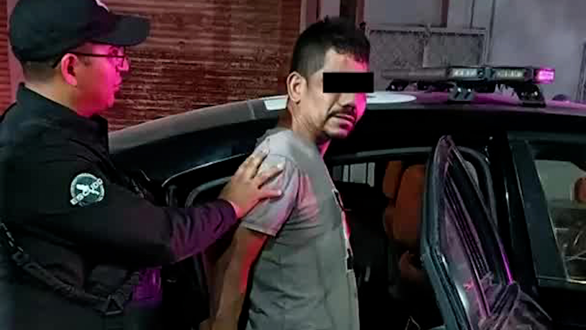 Elementos de la policía de Monterrey detuvieron al hombre identificado como Héctor Raúl 'A'.