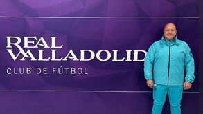 El ex gobernador de Jalisco, Enrique Alfaro anunció su nuevo puerto como DT auxiliar del Valladolid de la segunda división en España.